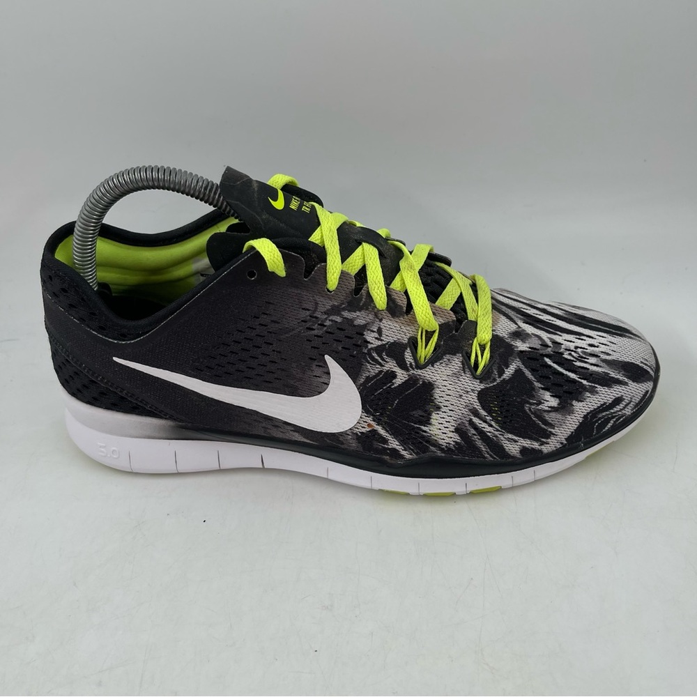 Nike Free 5.0 TR FIT 5 PRT Women’s - SZ 8.5 - Black White Low Top Running Shoes